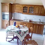 Vintage Seafront House アパート *